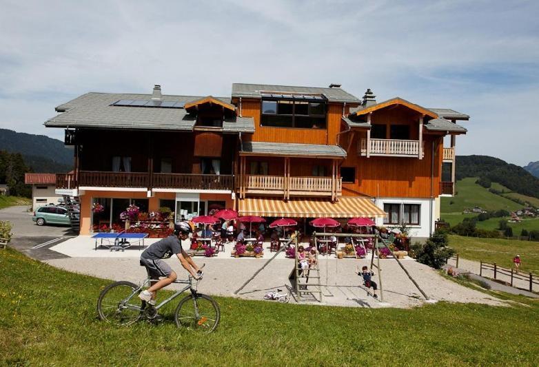 Hotel Les Skieurs Bellevaux Luaran gambar