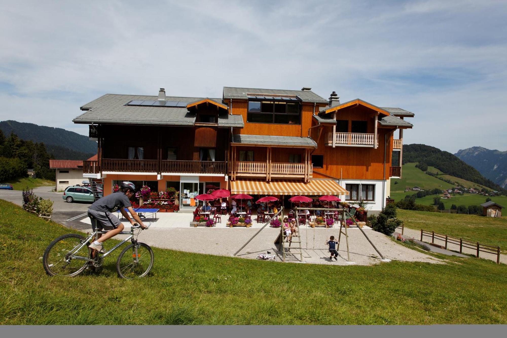 Hotel Les Skieurs Bellevaux Luaran gambar