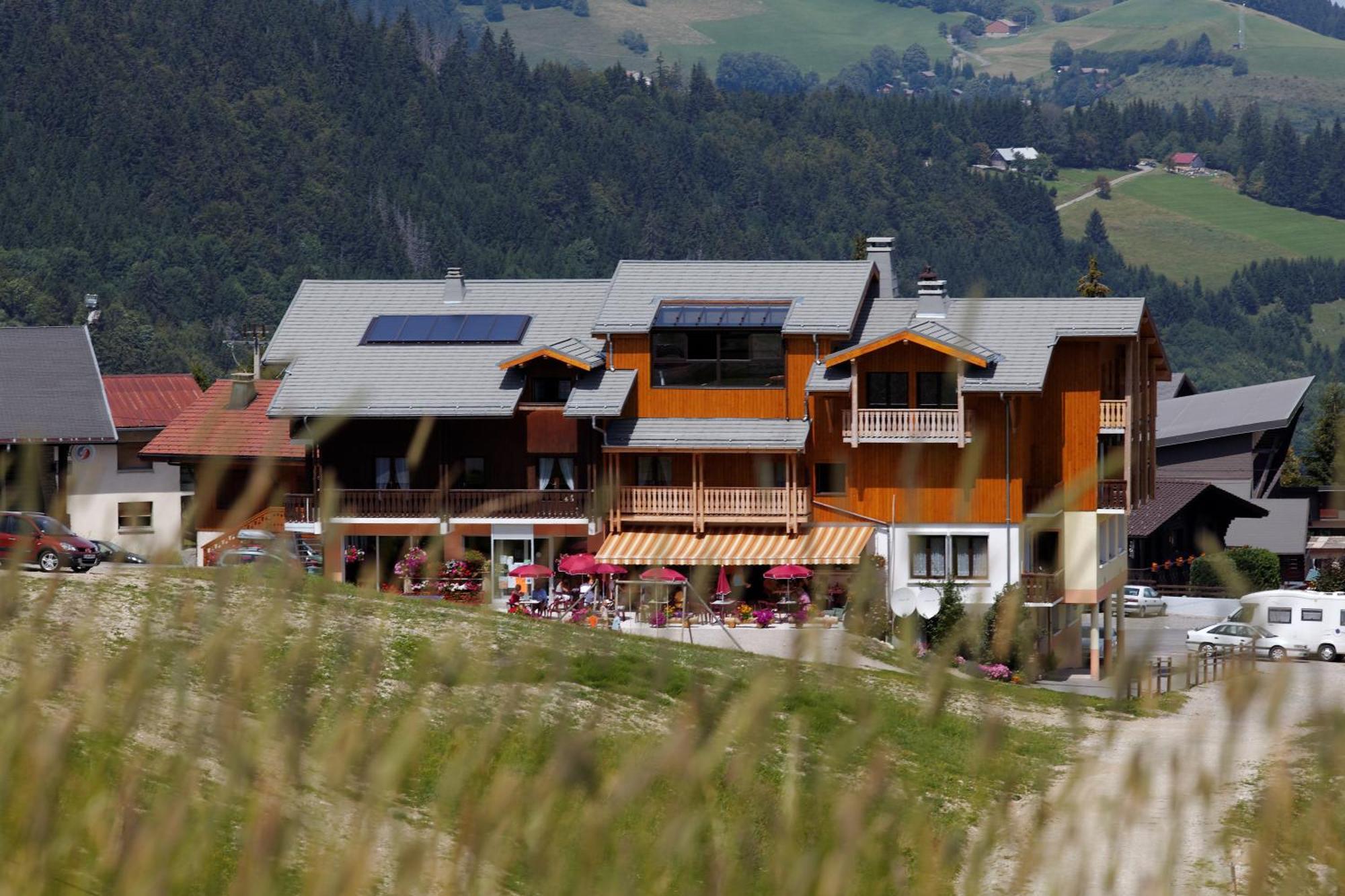 Hotel Les Skieurs Bellevaux Luaran gambar