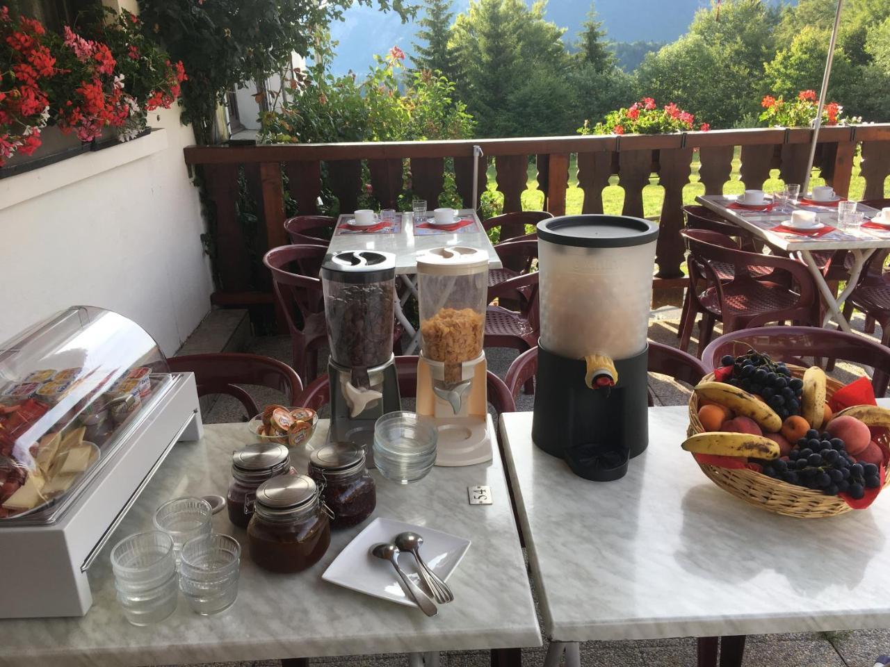 Hotel Les Skieurs Bellevaux Luaran gambar